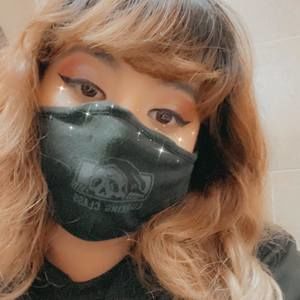 Meet your Posher, Edna